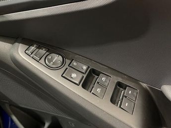 HYUNDAI IONIQ 38.3kWh Premium Hatchback 5dr Electric Auto (136 ps)