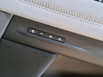 LAND ROVER RANGE ROVER EVOQUE 2.0 P250 MHEV HSE SUV 5dr Petrol Auto 4WD Euro 6 (s/s) (249 ps)
