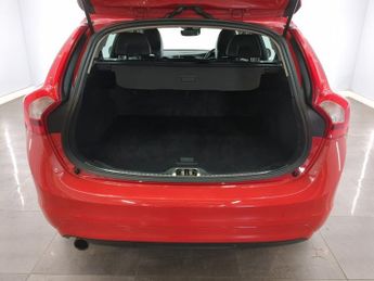VOLVO V60 2.0 D3 SE Nav Estate 5dr Diesel Manual Euro 6 (s/s) (150 ps)