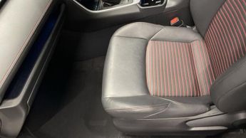 TOYOTA RAV4 2.5 VVT-h 18.1 kWh Dynamic SUV 5dr Petrol Plug-in Hybrid CVT 4WD