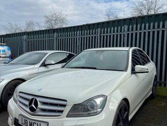 Mercedes C Class 2.1 C220 CDI BlueEfficiency Sport Saloon 4dr Diesel G-Tronic+ Eu