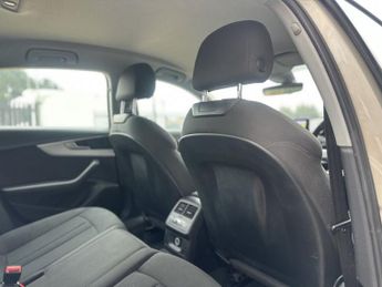 AUDI A4 2.0 TDI ultra Sport Saloon 4dr Diesel S Tronic Euro 6 (s/s) (150