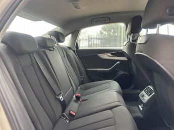 AUDI A4 2.0 TDI ultra Sport Saloon 4dr Diesel S Tronic Euro 6 (s/s) (150