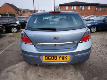 VAUXHALL ASTRA 1.8i 16v Life Hatchback 5dr Petrol Automatic (187 g/km, 138 bhp)