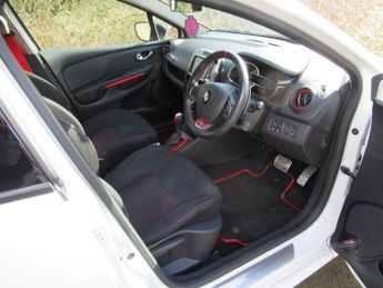 RENAULT CLIO 1.6 TCe Renaultsport Nav Hatchback 5dr Petrol Auto Euro 6 (200 p