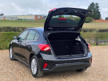 FORD FOCUS 1.0T EcoBoost Titanium Hatchback 5dr Petrol Manual Euro 6 (s/s) 