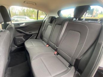 FORD FOCUS 1.0T EcoBoost Titanium Hatchback 5dr Petrol Manual Euro 6 (s/s) 
