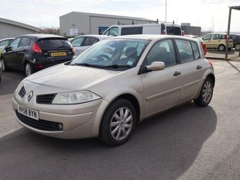 Renault Megane 1.4 16v Dynamique Hatchback 5dr Petrol Manual (165 g/km, 100 bhp