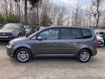 VOLKSWAGEN TOURAN 2.0 TDI BlueMotion Tech SE MPV 5dr Diesel DSG Euro 5 (s/s) (140 