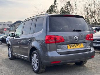 VOLKSWAGEN TOURAN 2.0 TDI BlueMotion Tech SE MPV 5dr Diesel DSG Euro 5 (s/s) (140 