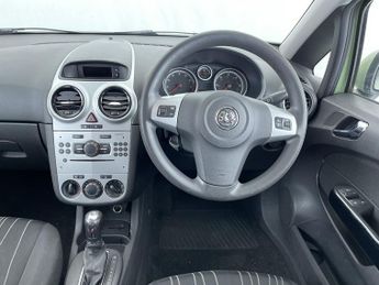 VAUXHALL CORSA 1.4i 16v Club Hatchback 5dr Petrol Automatic (158 g/km, 89 bhp)