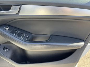 AUDI Q5 2.0 TDI S line Plus SUV 5dr Diesel S Tronic quattro Euro 5 (s/s)