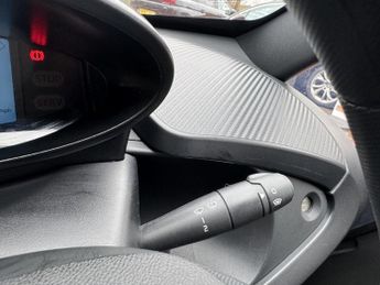 RENAULT TWIZY Dynamique Coupe Electric Auto Battery Lease (18 ps)