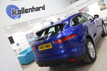 JAGUAR F-PACE 2.0 D240 Portfolio SUV 5dr Diesel Auto AWD Euro 6 (s/s) (240 ps)