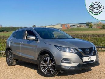 Nissan Qashqai 1.3 DIG-T N-Connecta SUV 5dr Petrol Manual Euro 6 (s/s) (160 ps)