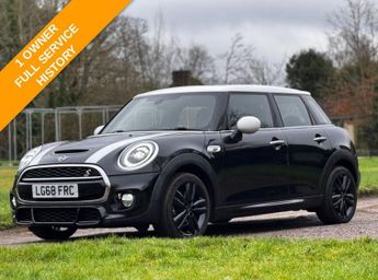 MINI Hatch 2.0 Cooper S Hatchback 5dr Petrol Steptronic Euro 6 (s/s) (192 p