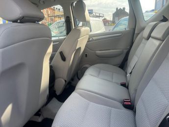 MERCEDES-BENZ A-CLASS AUTOMATIC 1.7 A170 Avantgarde SE Hatchback 5dr Petrol CVT (166 g