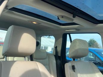 LAND ROVER FREELANDER 2 2.2 SD4 HSE Lux SUV 5dr Diesel CommandShift 4WD Euro 5 (190 ps)