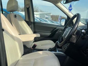 LAND ROVER FREELANDER 2 2.2 SD4 HSE Lux SUV 5dr Diesel CommandShift 4WD Euro 5 (190 ps)