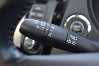 NISSAN QASHQAI 1.6 dCi N-Connecta SUV 5dr Diesel XTRON Euro 6 (s/s) (130 ps)