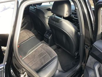 AUDI A4 AVANT 2.0 TFSI 40 Black Edition Estate 5dr Petrol S Tronic Euro 6 (s/s