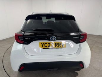 TOYOTA YARIS 1.5 VVT-h Design Hatchback 5dr Petrol Hybrid E-CVT Euro 6 (s/s) 