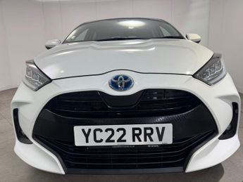 TOYOTA YARIS 1.5 VVT-h Design Hatchback 5dr Petrol Hybrid E-CVT Euro 6 (s/s) 