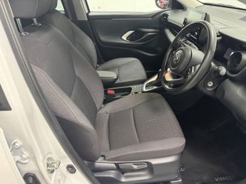 TOYOTA YARIS 1.5 VVT-h Design Hatchback 5dr Petrol Hybrid E-CVT Euro 6 (s/s) 