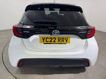 TOYOTA YARIS 1.5 VVT-h Design Hatchback 5dr Petrol Hybrid E-CVT Euro 6 (s/s) 