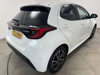 TOYOTA YARIS 1.5 VVT-h Design Hatchback 5dr Petrol Hybrid E-CVT Euro 6 (s/s) 