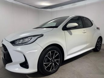 TOYOTA YARIS 1.5 VVT-h Design Hatchback 5dr Petrol Hybrid E-CVT Euro 6 (s/s) 