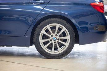 BMW 3 SERIES 2.0 320d SE Touring 5dr Diesel Auto Euro 6 (s/s) (190 ps)
