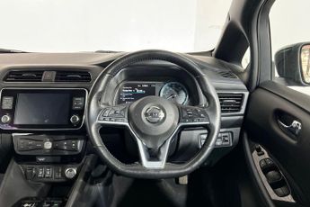 NISSAN LEAF 40kWh 10 Hatchback 5dr Electric Auto (150 ps) Touchscreen, Satel