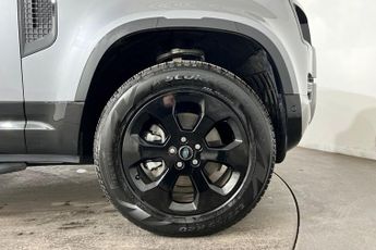 LAND ROVER DEFENDER 2.0 P300 X-Dynamic SE SUV 5dr Petrol Auto 4WD Euro 6 (s/s) (300 