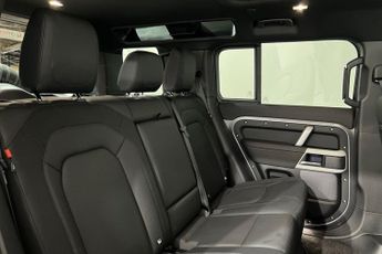 LAND ROVER DEFENDER 2.0 P300 X-Dynamic SE SUV 5dr Petrol Auto 4WD Euro 6 (s/s) (300 