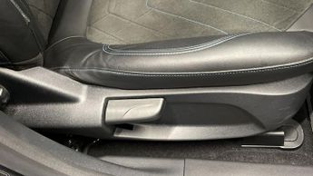 FORD FIESTA 1.0 ACTIVE VIGNALE MHEV 5d AUTO 124 BHP