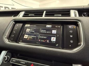 LAND ROVER RANGE ROVER SPORT 3.0 SD V6 HSE Dynamic SUV 5dr Diesel Auto 4WD Euro 6 (s/s) (306 