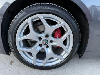 ALFA ROMEO GIULIA 2.2 TD Speciale Saloon 4dr Diesel Auto Euro 6 (s/s) (190 ps)