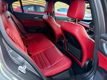 ALFA ROMEO GIULIA 2.2 TD Speciale Saloon 4dr Diesel Auto Euro 6 (s/s) (190 ps)