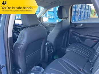FORD KUGA 2.5 Duratec 14.4kWh Vignale SUV 5dr Petrol Plug-in Hybrid CVT Eu