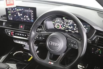 AUDI A4 AVANT 2.0 TFSI 40 Black Edition Estate 5dr Petrol S Tronic Euro 6 (s/s