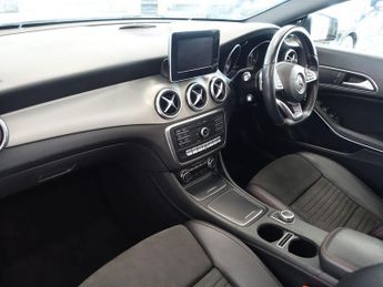 MERCEDES-BENZ CLA 2.1 CLA220d AMG Line Coupe 4dr Diesel 7G-DCT 4MATIC Euro 6 (s/s)