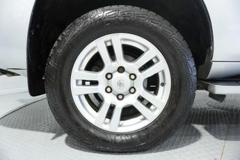 TOYOTA LAND CRUISER 3.0 D-4D 60th Anniversary SUV 5dr Diesel Auto 4WD Euro 5 (190 ps