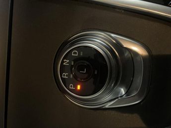 FORD S-MAX 2.5h Duratec Titanium MPV 5dr Petrol Hybrid CVT Euro 6 (s/s) (19