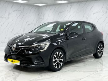 RENAULT CLIO 1.0 TCe Iconic Edition Hatchback 5dr Petrol Manual Euro 6 (s/s) 