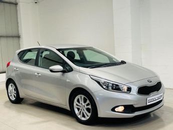 KIA CEED 1.4 CRDi VR7 Hatchback 5dr Diesel Manual Euro 5 (89 bhp)
