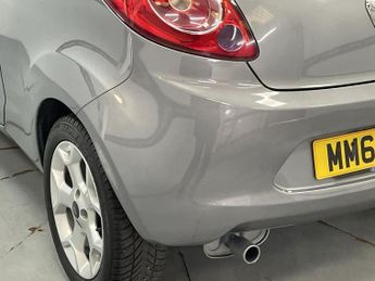 FORD KA 1.2 Titanium Hatchback 3dr Petrol Manual Euro 6 (s/s) (69 ps) - 