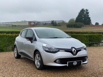 RENAULT CLIO 1.2 16V Play Hatchback 5dr Petrol Manual Euro 6 (75 ps)