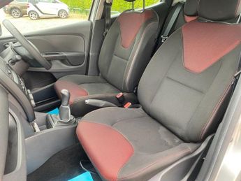 RENAULT CLIO 1.2 16V Play Hatchback 5dr Petrol Manual Euro 6 (75 ps)