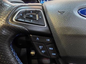 FORD FOCUS 2.3T EcoBoost RS Hatchback 5dr Petrol Manual AWD Euro 6 (s/s) (3